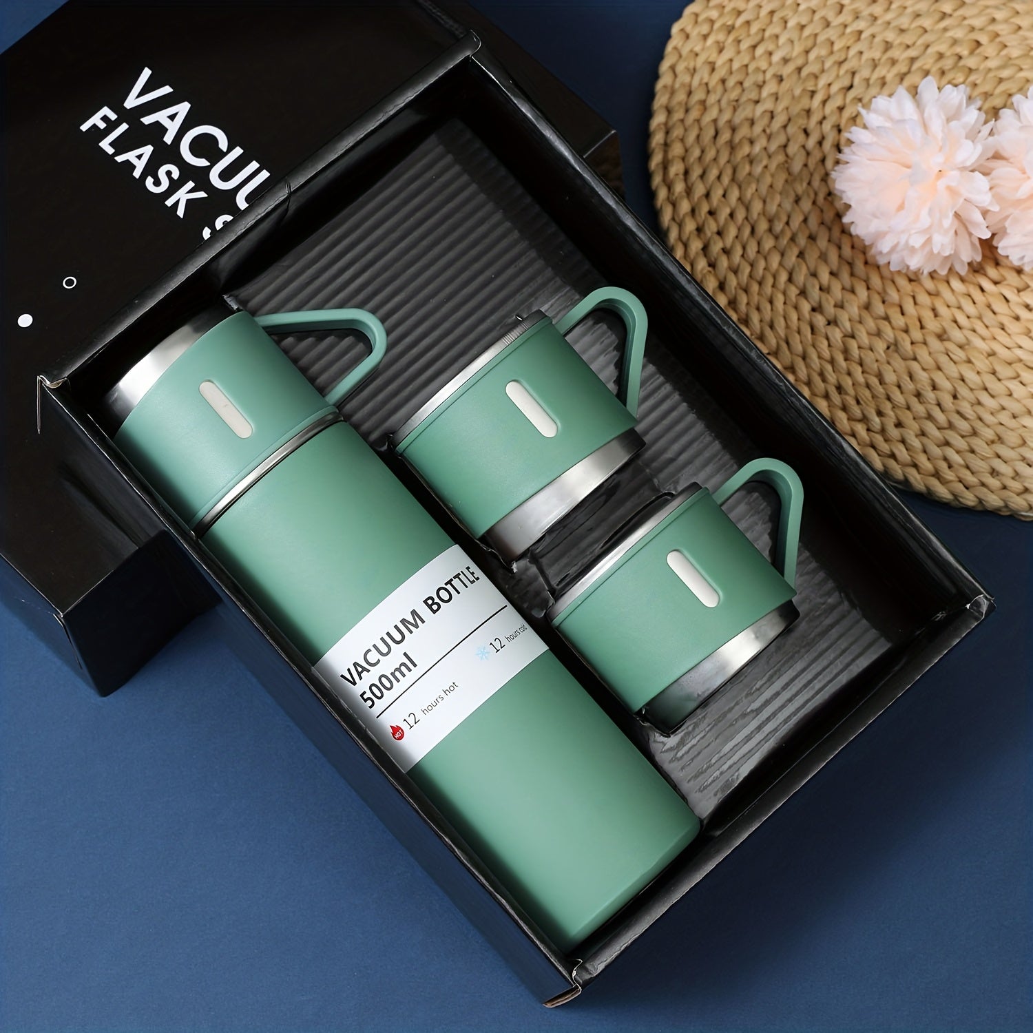 A Set of Stainless Steel Insulated Cups, 500Ml/16.9Oz Vacuum Sealed Water Bottle, Comes with 3 Cups, Stainless Steel Car Water Bottle Holder, Suitable for Coffee And Cold Drinks, Ideal Back-To-School Supplies
