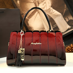 A Stylish And Versatile Shoulder Bag for Middle-Aged Women, Suitable for Various Occasions.