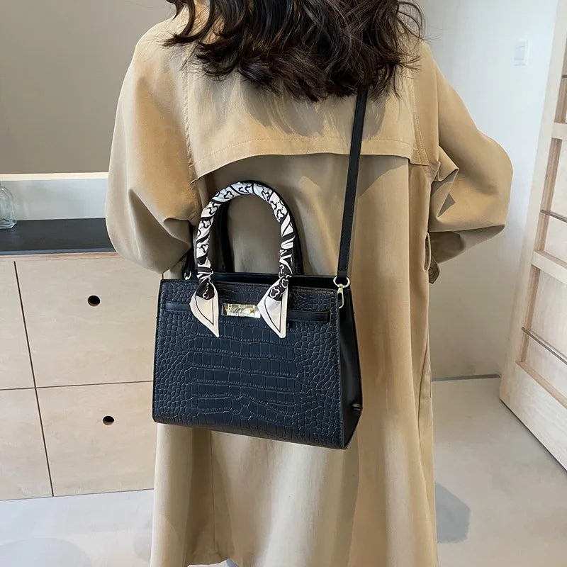2024 Luxury Designer Women's Handbags with Scarf Top Handle Tote Bag for Women Solid Color Shoulder Bags for Ladies