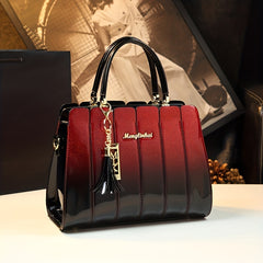 A Stylish And Versatile Shoulder Bag for Middle-Aged Women, Suitable for Various Occasions.